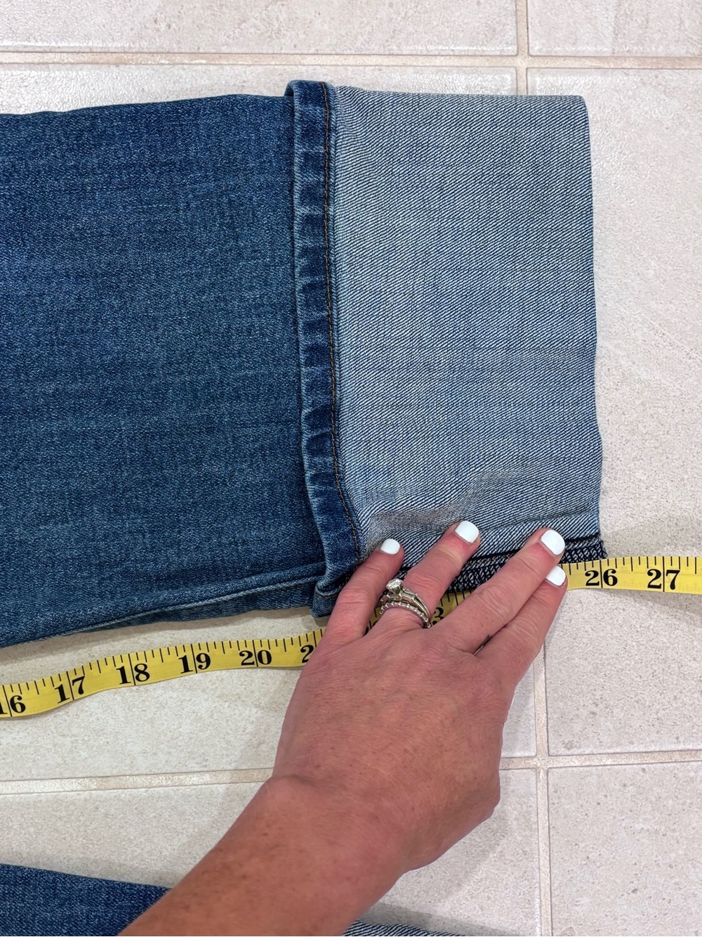 Kut from the Kloth Sienna Wide-leg Cuffed Jeans - Picture 6 of 7